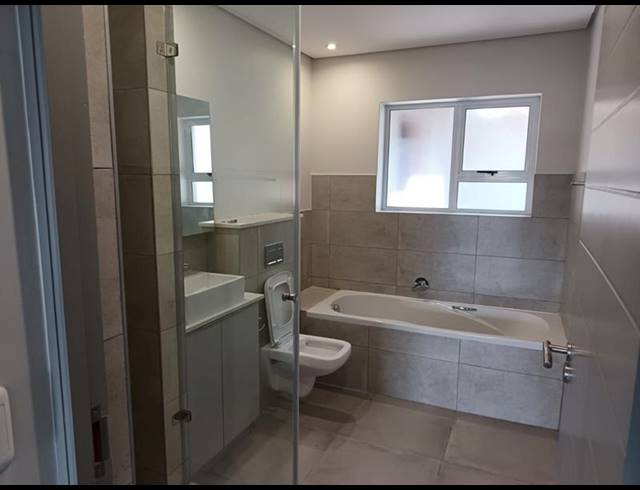 2 BEDROOM APARTMENT FOR SALE IN GEORGE CENTRAL